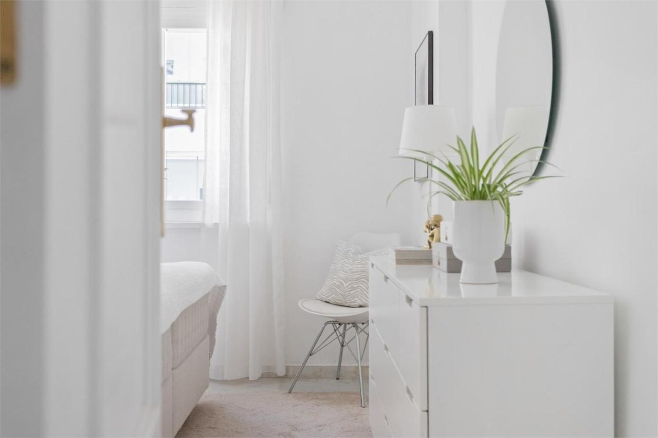 Scandinavian Style Apartment With Amazing Sea Views And South West Facing Sunny Terrace In Miraflores Walking Distance To The Beach! Málaga Exteriör bild